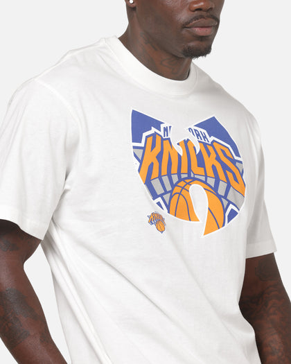 Mitchell & Ness New York Knicks X Wu Tang Logo T-Shirt Vintage White