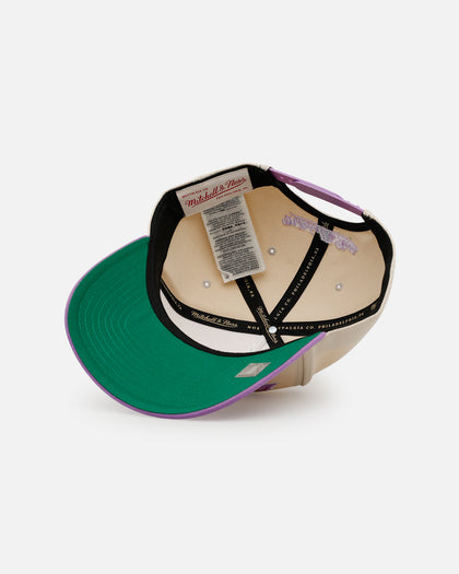 Mitchell & Ness Los Angeles Lakers 'Love' Pro Pinch Snapback OTC