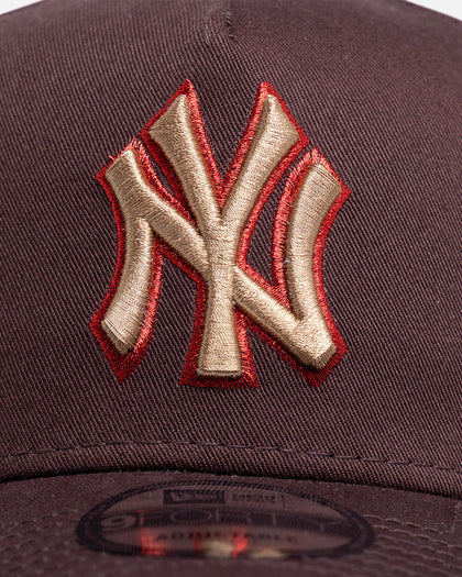 New Era New York Yankees 'Choc Cherry' 9FORTY A-Frame Snapback Dark Brown