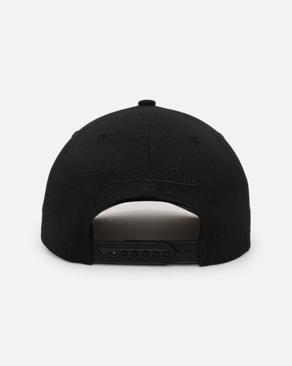 Mitchell & Ness Philadelphia 76ers 'Year Of The Dragon' Pro Crown Snapback Black