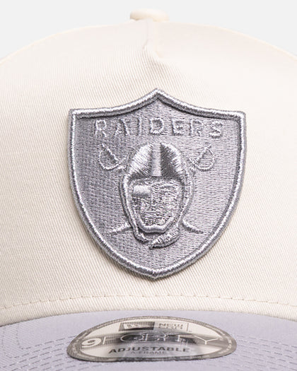 New Era Las Vegas Raiders 'Chrome Grey' 9FORTY A-Frame Snapback White/Silver