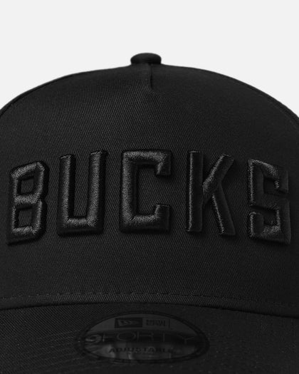 New Era Milwaukee Bucks 'NBA Black On Black' 9FORTY A-Frame Snapback Black
