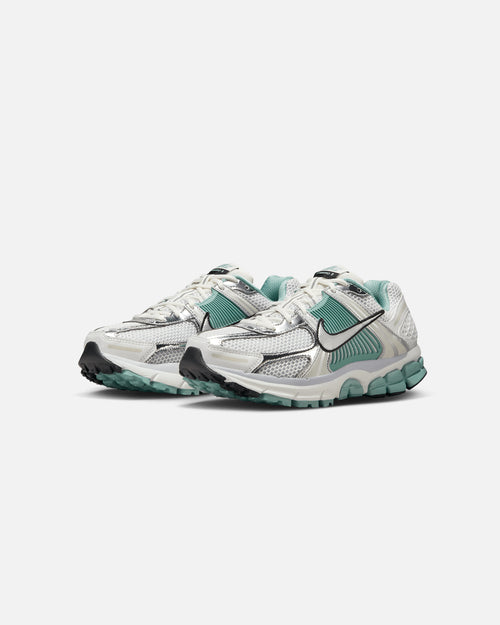 Nike Women's Zoom Vomero 5 Summit White/Metallic Silver-Wolf Grey