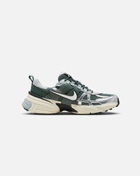 Nike V2K Run Vintage Green
