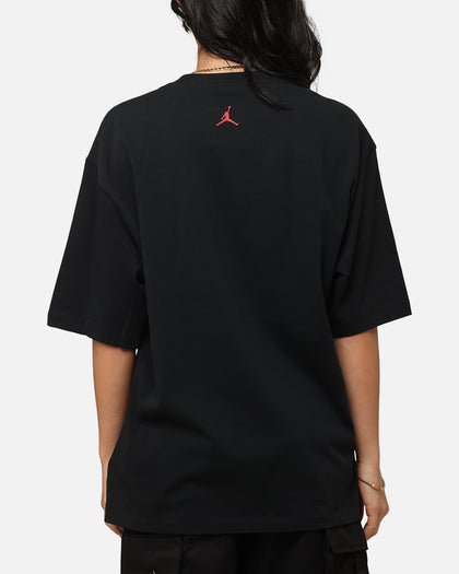 Jordan Brand Sneaker Patch Crewneck T-Shirt Black/Varsity Red