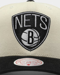 Mitchell & Ness Brooklyn Nets Pro Crown Snapback Off White/Black