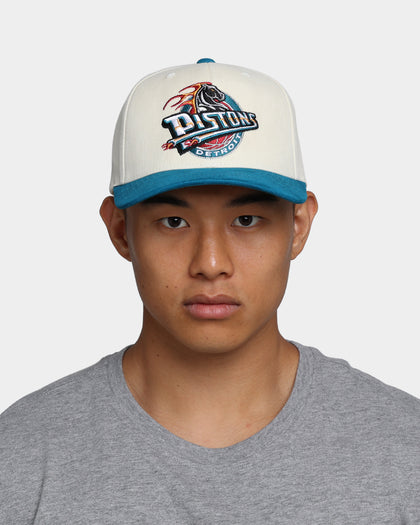 Mitchell & Ness Detroit Pistons Pro Crown Snapback Off White/Teal