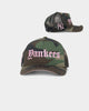 New Era New York Yankees "Camo Twist" 9FORTY A-Frame Trucker Snapback Camo Pink