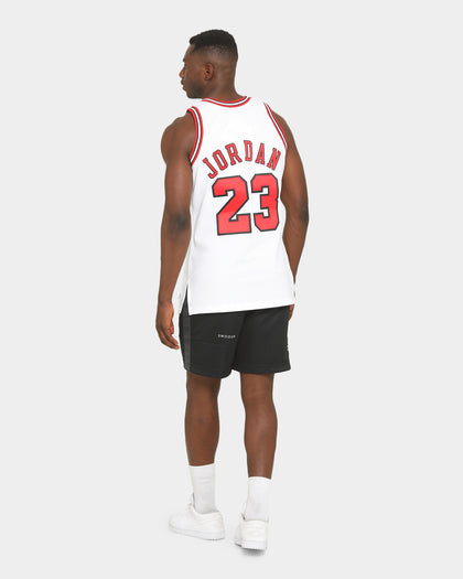 Mitchell & Ness Chicago Bulls Michael Jordan '97-'98 #23 Authentic NBA Jersey White