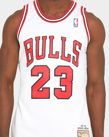Mitchell & Ness Chicago Bulls Michael Jordan '97-'98 #23 Authentic NBA Jersey White