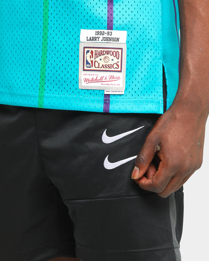 Mitchell & Ness Charlotte Hornets Larry Johnson '92-'93 #2 Swingman Jersey Teal