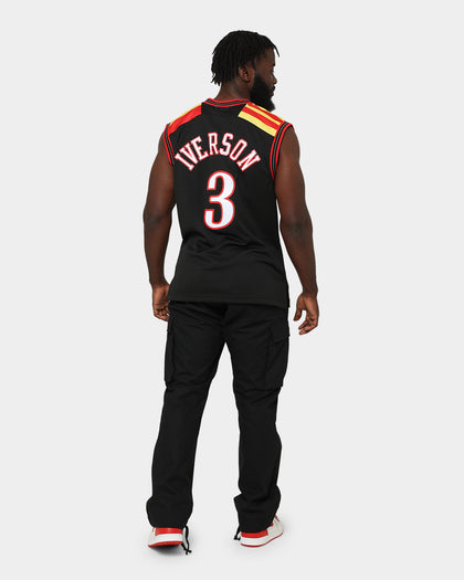 Mitchell & Ness Philadelphia 76ers Allen Iverson #3 '06 Road Swingman Jersey Black