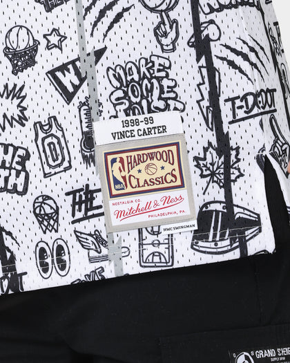 Mitchell & Ness Toronto Raptors Vince Carter #15 1998-1999 Doodle Swingman Jersey White