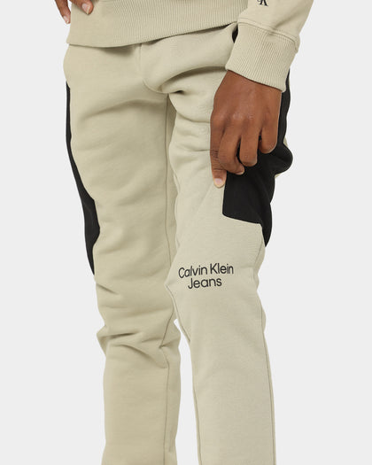 Calvin Klein Kids' Colour Block Stack Logo Set Wheat