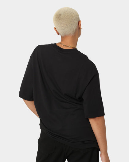 Jordan Women's Jordan Flight Shoe Graphic T-Shirt Black/Varsity Red