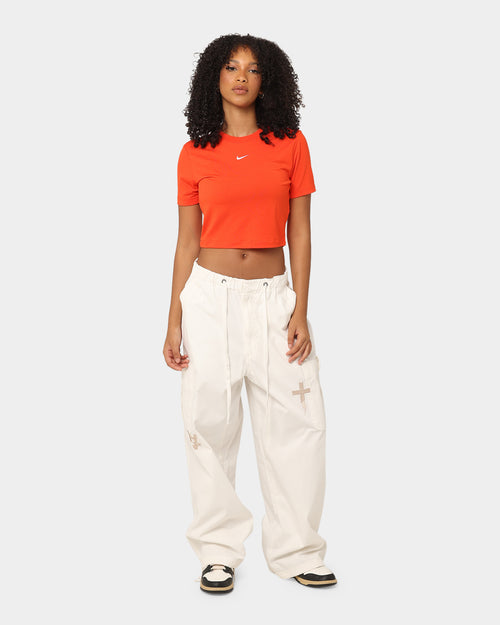 Nike Women's Nike Sportswear Essential Slim Crop T-Shirt Picante Red