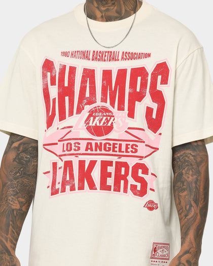 Mitchell & Ness Los Angeles Lakers St Valentine's Day T-Shirt Unbleached