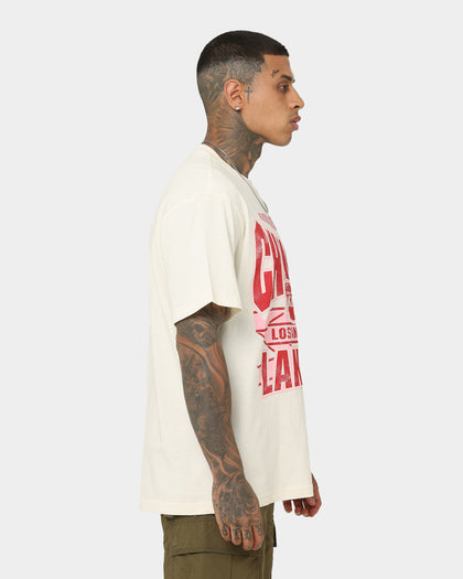 Mitchell & Ness Los Angeles Lakers St Valentine's Day T-Shirt Unbleached