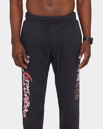 Mitchell & Ness Chicago Bulls Vintage Logo Trackpants Faded Black