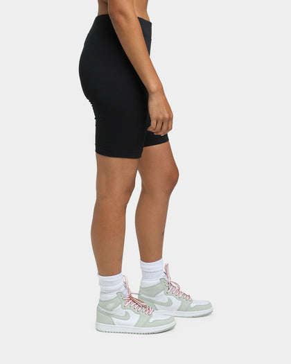 Nike Women's Nike Sportswear Essential Bike Shorts Black/White
