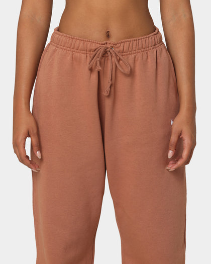 Nike Women's Nike Sportswear Essential Mid-Rise Fleece Pants Mineral