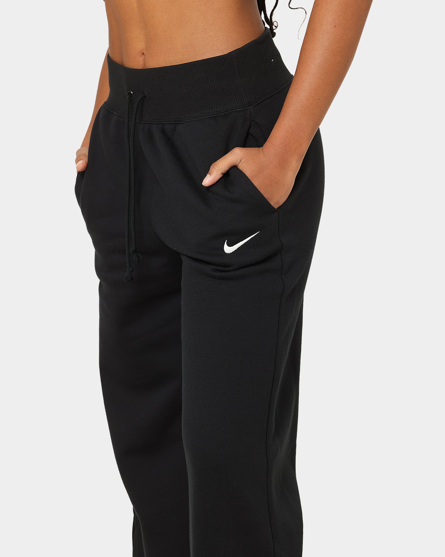 nike essential slim joggers