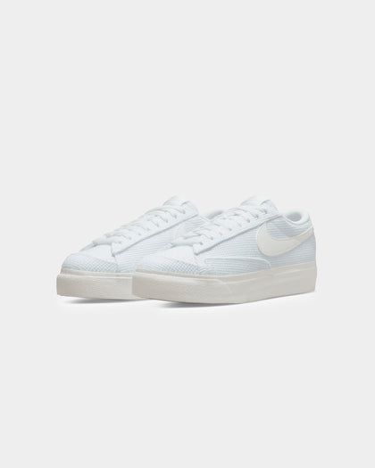 Nike Women's Blazer Low Platform Summit White/Summit White-Fossil