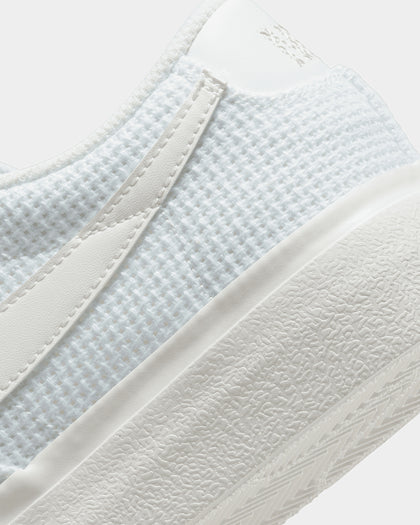 Nike Women's Blazer Low Platform Summit White/Summit White-Fossil