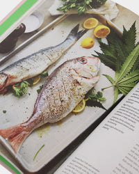Bong Appétit: Mastering the Art of Cooking with Weed (Hardcover)