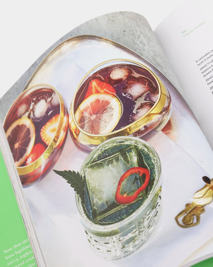 Bong Appétit: Mastering the Art of Cooking with Weed (Hardcover)