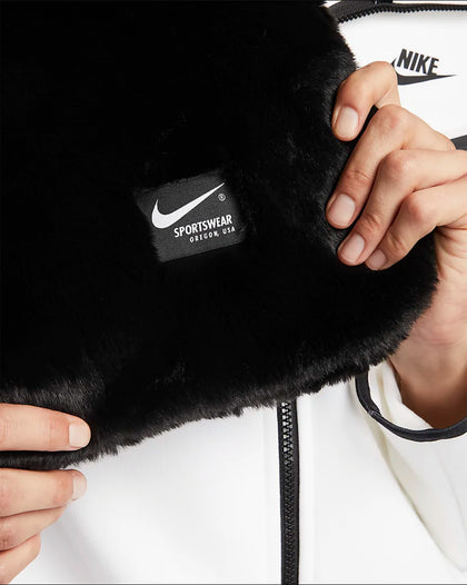 Nike Faux Fur Blanket Black/White