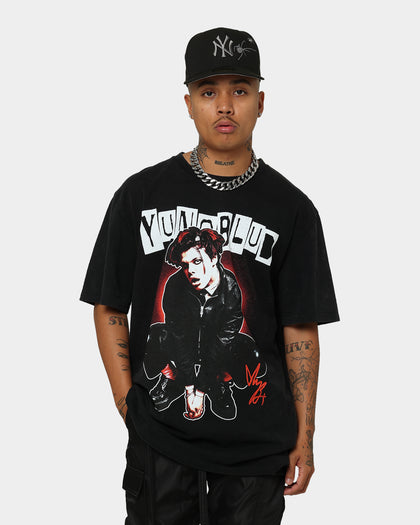 YUNGBLUD Sitting Life On Mars Tour Vintage T-Shirt Washed Black