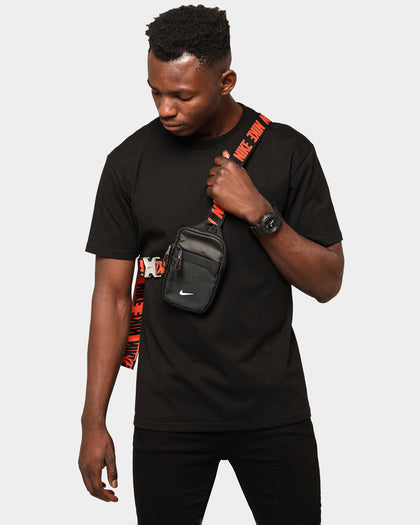 Nike Sportswear Essentials Hip Pack Black/Black/White