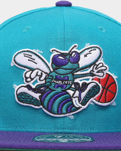 Mitchell & Ness Charlotte Hornets 'Team 2 Tone 2.0 Hardwood Classics' Fitted Teal