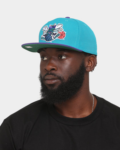 Mitchell & Ness Charlotte Hornets 'Team 2 Tone 2.0 Hardwood Classics' Fitted Teal