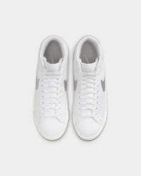 Nike Women's Blazer Mid '77 White/Metallic
