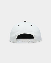 New Era Chicago Bulls 'Neopolitan' Golfer Snapback Chrome White/Walnut/Pink