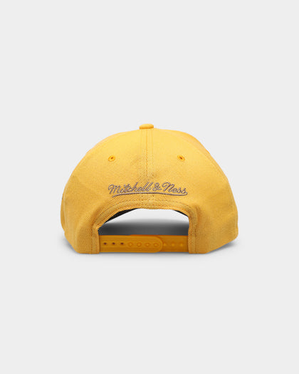 Mitchell & Ness Los Angeles Lakers 'Champ Patch' Classic Red Snapback Yellow