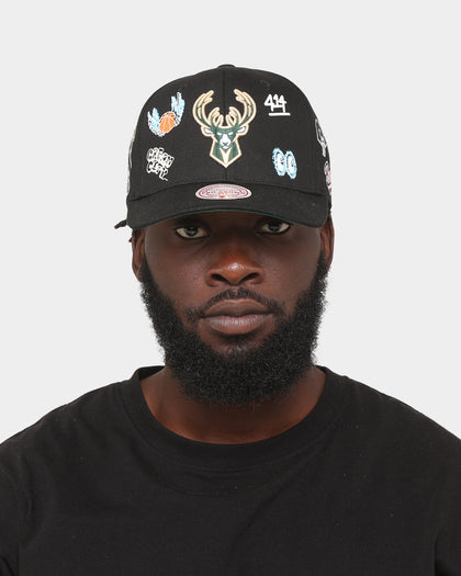Mitchell & Ness Milwaukee Bucks 'Hand Drawn Doodle' Pro Crown Snapback Black