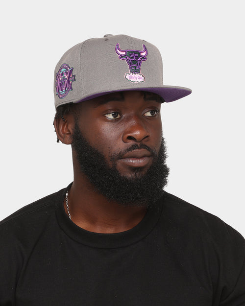 Mitchell & Ness Chicago Bulls 'From Dusk' Fitted Grey
