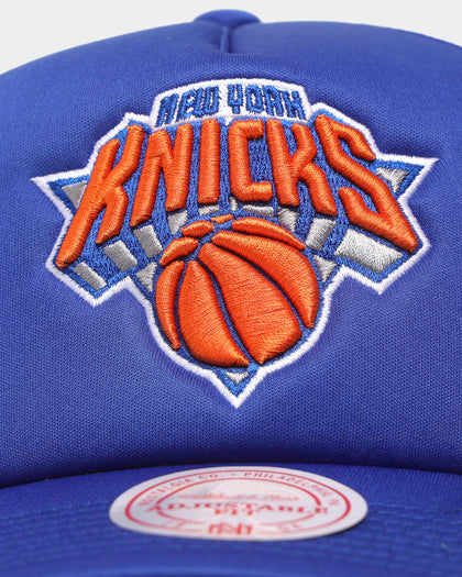Mitchell & Ness New York Knicks 'NBA Off The Backboard' Trucker Snapback Blue