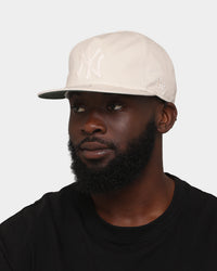 New Era New York Yankees Old Golfer Snapback Stone