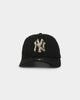 New Era New York Yankees 'Fractured Metal' Badge 9FORTY K-Frame Snapback Black