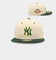 New Era New York Yankees 'Caddy Green' 59FIFTY Fitted Chrome White