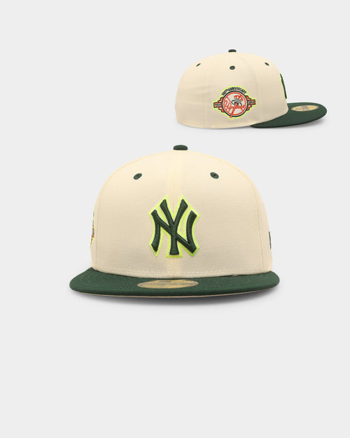New Era New York Yankees 'Caddy Green' 59FIFTY Fitted Chrome White
