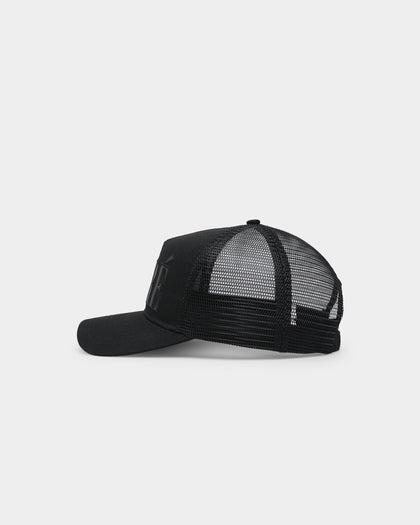 Carre Étoiles Trucker Strapback Black