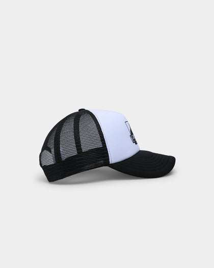 XLARGE Trucker Snapback White/Black
